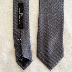 Marc Anthony Minimalist Simple Men's Patterned Neck Tie (Grey Charcoal Silver)